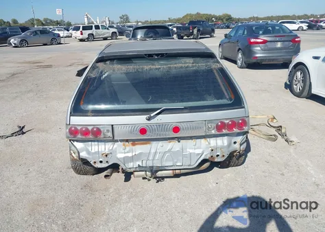 1988 Honda Civic 1.5 Dx z USA, uszkodzony, nr VIN JHMED6455JS031655